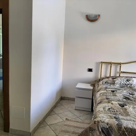 Verena, Casa Ferrari Oda ve Kahvaltı 3*